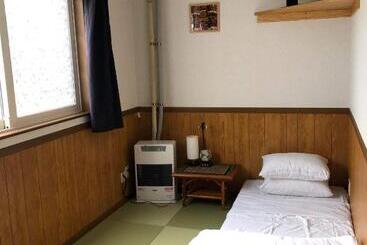 ユースホステル Slowlife Lodge