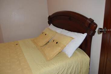 هتل Hostel Santiago De Latacunga