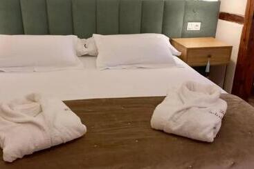 هتل Boutique Adolfo