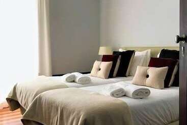 هتل Oryza Guest House& Suites