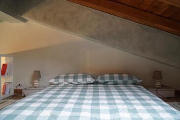 פנסיון Villa Giuseppe Bernabei Guest House