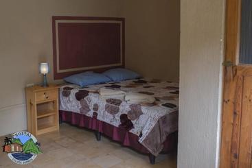 Hostal Dulces Sueños  Hostel