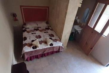 Hostal Dulces Sueños  Hostel