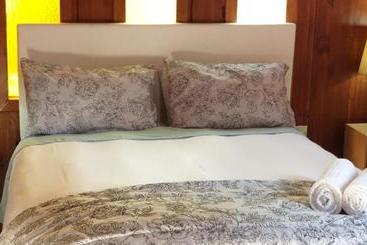 تختخواب و صبحانه Centurionsleep&go