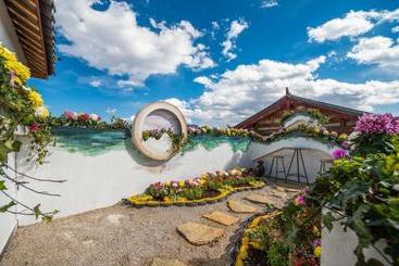 پانسیون Lijiang Nanfu Yinglu Guesthouse