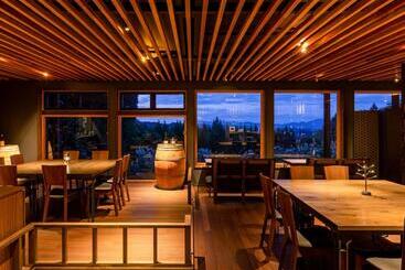 הוסטל Kamosu Mori