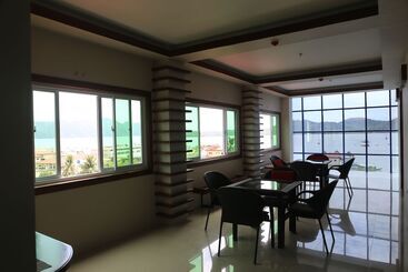 Coron Hostel Express   Adults Only