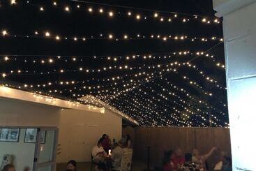 هتل The White House