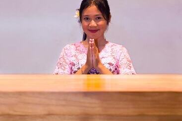 پانسیون Full Moon Guest House