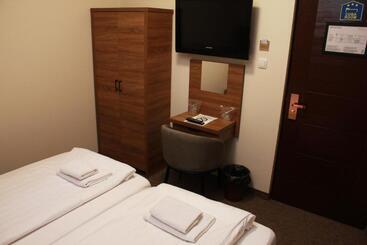 هتل آپارتمان Sobe Astonia