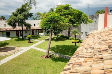 ホテル Alilo By Muuk