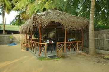 تختخواب و صبحانه The Araliya Retreat