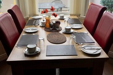 פנסיון The Cadnant