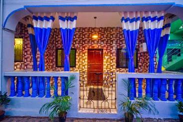 پانسیون Yashdeep House