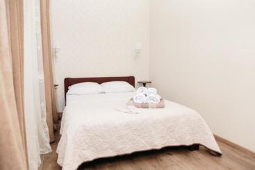 تختخواب و صبحانه Mini Otel Cozy Patio
