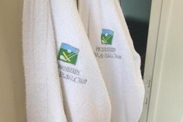 هتل Bossenstein Golf & Polo Club