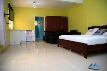 膳宿费 Danritzcer Suites