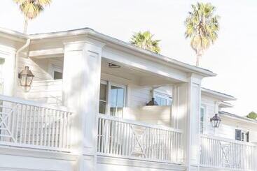 리조트 Rosewood Miramar Beach