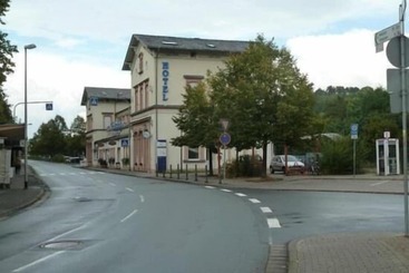 Отель Am Bahnhof