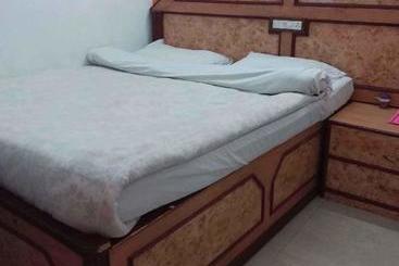 בית מלון כפרי City Hub