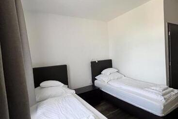 צימר Hbh Bajor Sörház Sólyomfészek Panzió