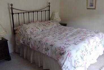 Hills Farm B&b Laugharne