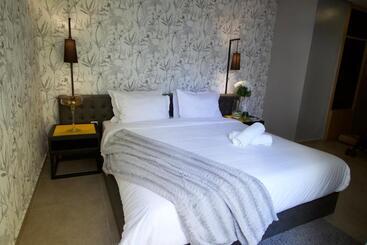 هتل آپارتمان Suite Loc Luxury Apart