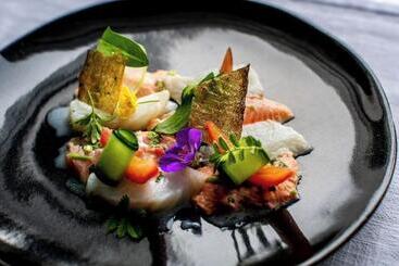 هتل Skalakot Manor