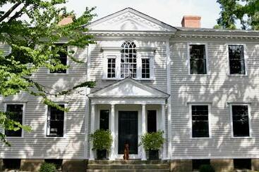 فندق صغير The Inn At Kenmore Hall