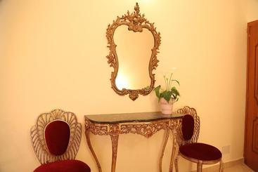 Apartments Athina Orikum