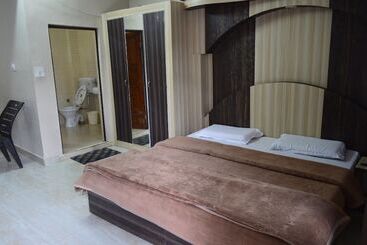 فندق Dharamkot Inn