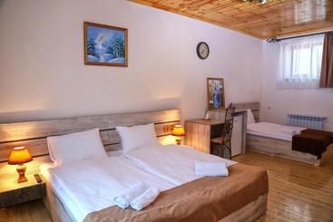 בית מלון כפרי Royal