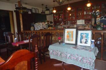 旅館 Cafe Cerisier栖里時絵