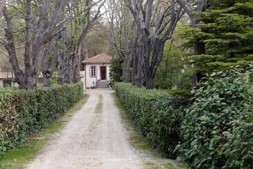 مبيت وإفطار Domaine Shambala   Maison D Hôte En Provence   Piscine Chauffée