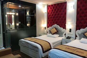 هتل Kawasaki Noi Bai Airport