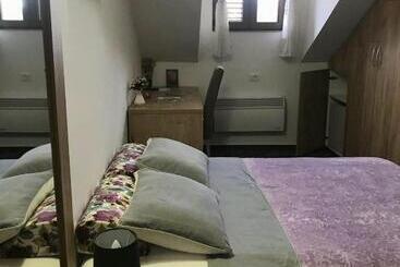 ペンション Tilia