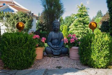 ユースホステル Gästehaus Stögmüller