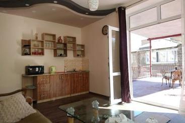 تختخواب و صبحانه Aparthotel In Alaverdi