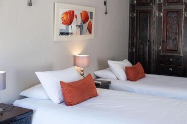 ペンション Micasa Sucasa Guesthouse