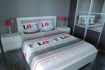 민박 Les Nymphes De Bourbon