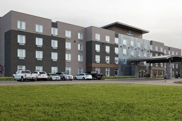 هتل Pomeroy Inn & Suites Prince George