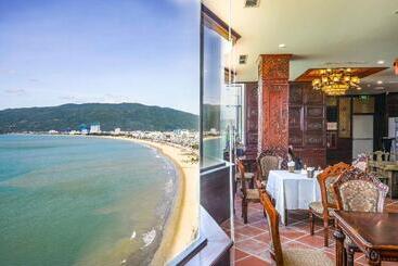 Huong Viet Hotel Quy Nhon Beachfront