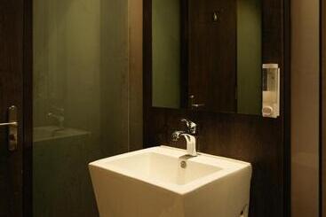 هتل آپارتمان Rio Boutique