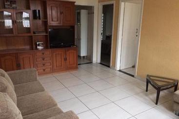 膳宿费 Casa Familiar Em Campinas Com 2 Quartos, 1 Banheiro, 1 Vaga Para Carro