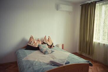 Пансион Noira House