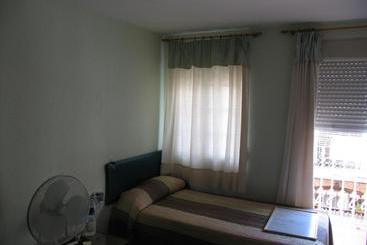 هاستل Residencia Universitaria Reuniver Burjassot