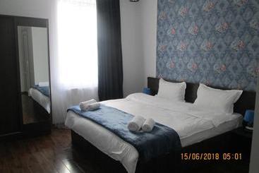 پانسیون Guesthouse Elli & Cottages