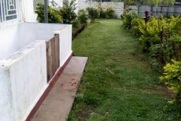 پانسیون Airport Lodge Lungi