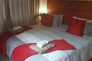 ペンション Oppi Rotse Guesthouse