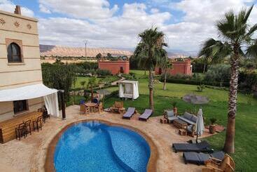 بنسيون Villa Diaf Johanne